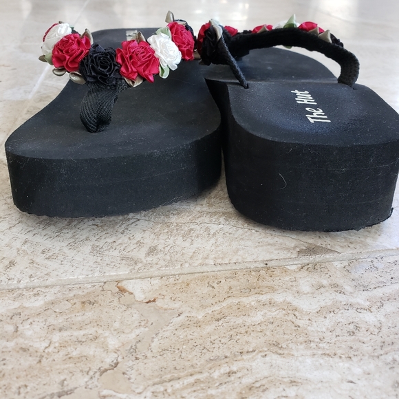 FLIP FLOPS WITH ROSETTE SIZE 5 - Picture 2 of 4